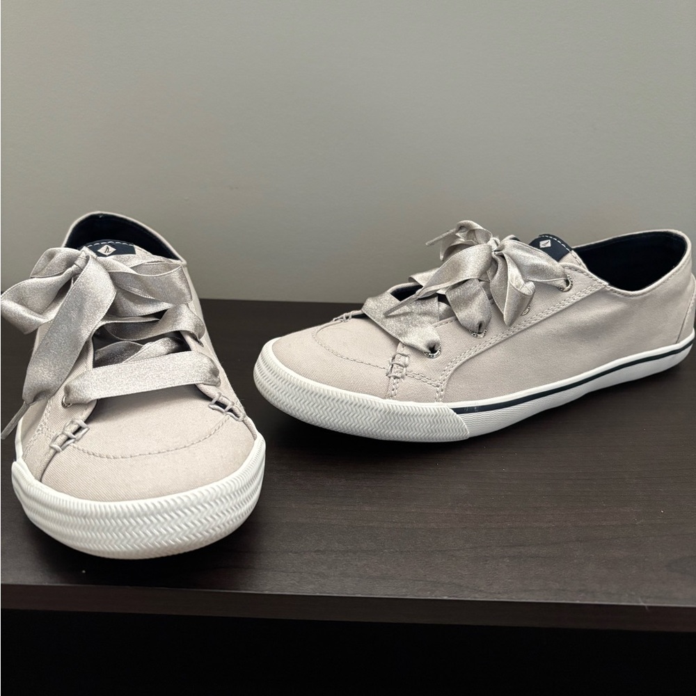 Women’s Gray Sperrys with Ribbon Laces